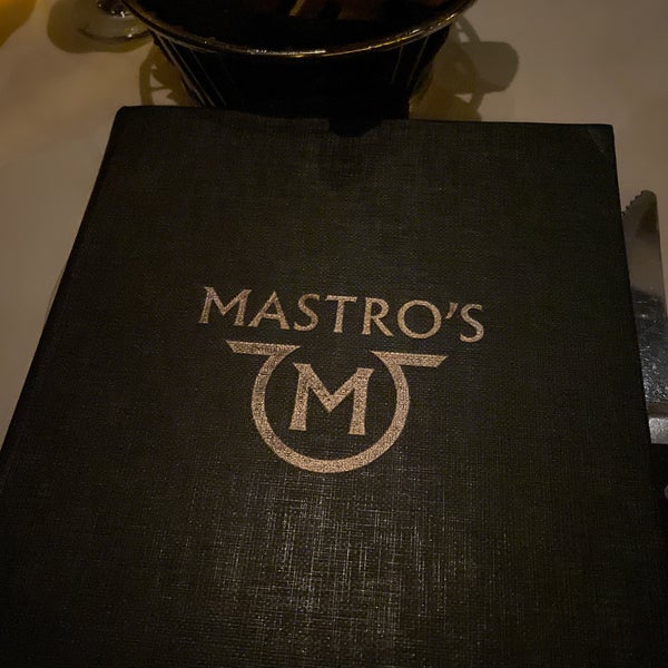 รูปภาพถ่ายที่ Mastro&#39;s Steakhouse โดย Khaled . เมื่อ 8/26/2021