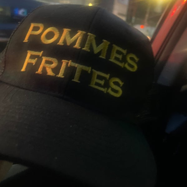 Photo taken at Pommes Frites by krg. on 8/22/2022