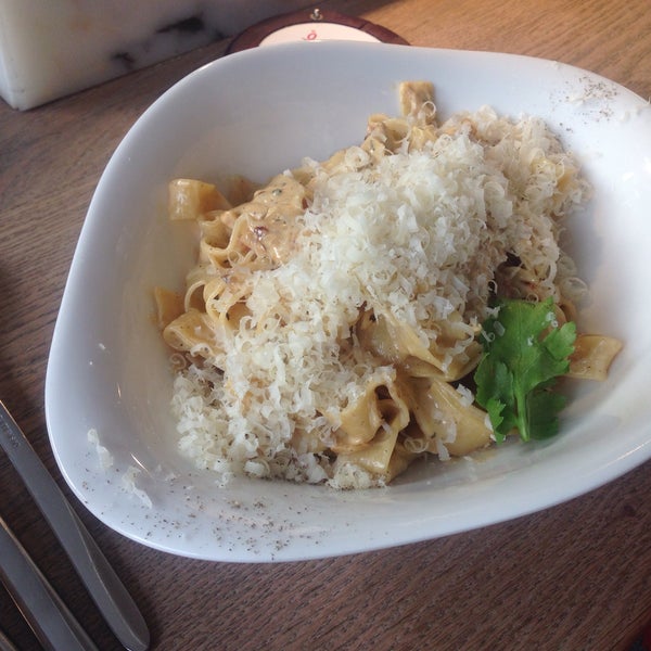 Photo taken at Vapiano by Юля К. on 1/3/2016