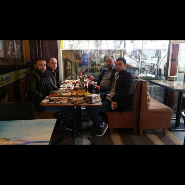 Photo taken at Kaşif Cafe / heykel by Samet C. on 3/12/2019