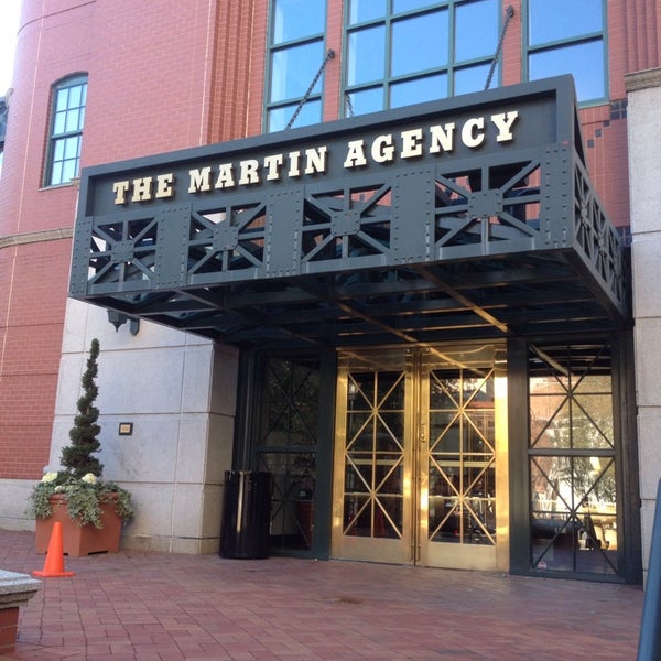 รูปภาพถ่ายที่ The Martin Agency โดย Mitchel E. เมื่อ 1/9/2014