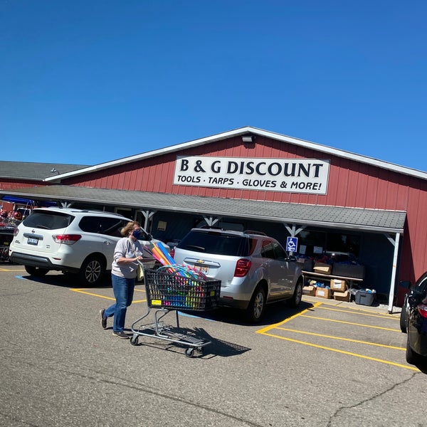 B & G Discount Hardware Store in Schoolcraft