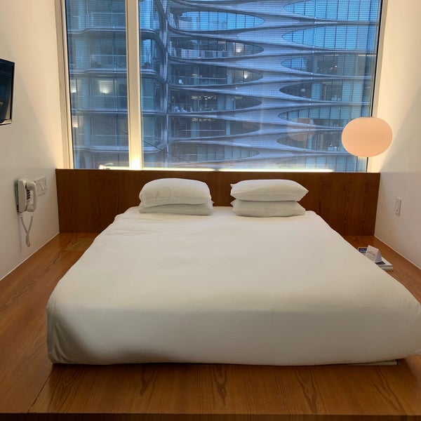 รูปภาพถ่ายที่ Hôtel Americano โดย Zoey B. เมื่อ 1/20/2019