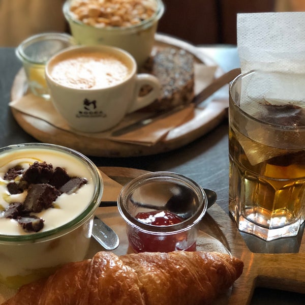 Yoghurt Barn Neude Janskerkhof en Domplein Utrecht, Utrecht