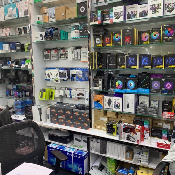 Dinner in the sky ресторан dubai. Microless dubai. Microless dubai. юлия велке дубай. дубай молл эмирейтс молл.