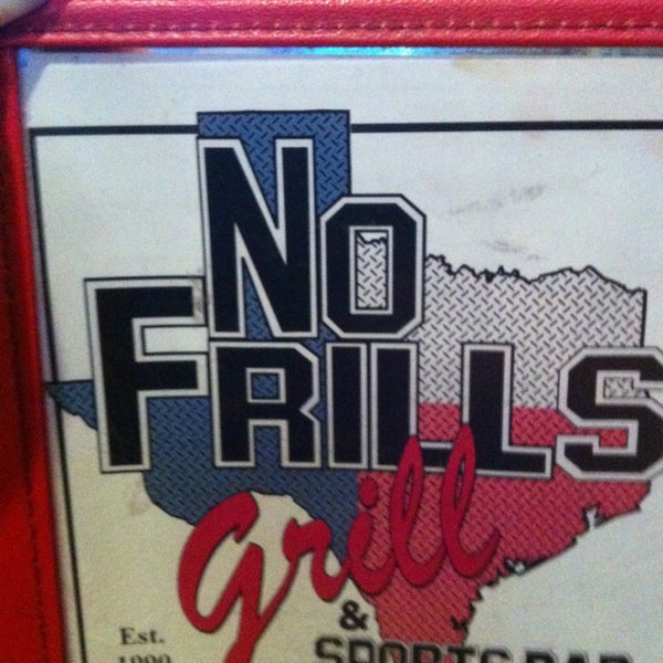 1/23/2013 tarihinde Shawna C.ziyaretçi tarafından No Frills Grill &amp; Sports Bar - Arlington, TX'de çekilen fotoğraf
