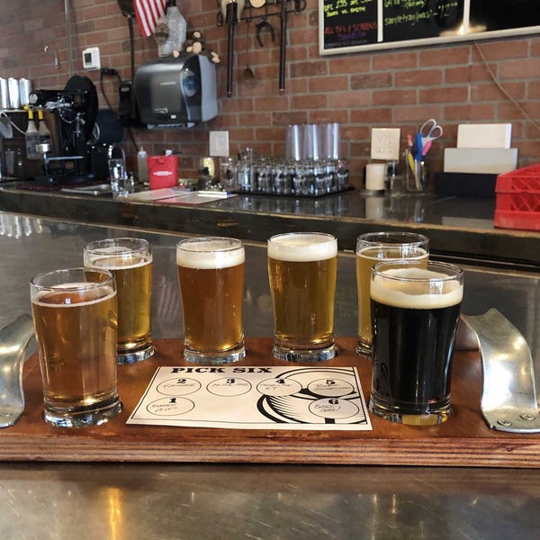 2/26/2019 tarihinde TJ B.ziyaretçi tarafından Crucible Brewing'de çekilen fotoğraf