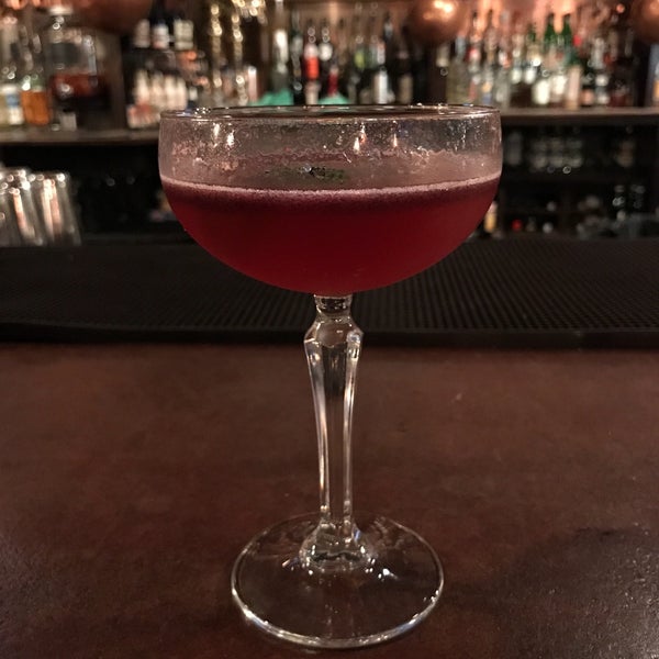 9/30/2017にShay T.がCU29 Cocktail Barで撮った写真