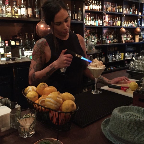 Foto diambil di CU29 Cocktail Bar oleh Shay T. pada 7/17/2016