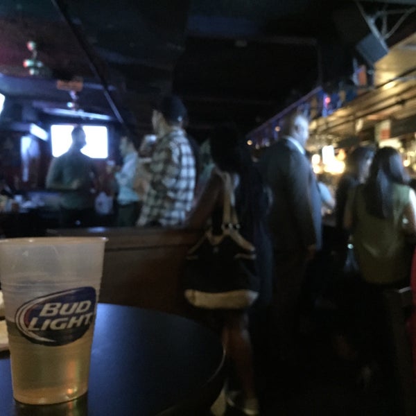 Foto tirada no(a) Bar None por Serge T. em 9/19/2015