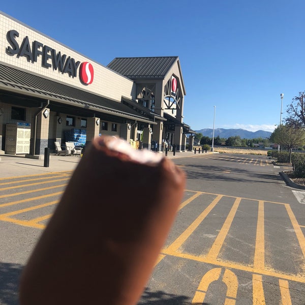 Safeway 570 N Montana St