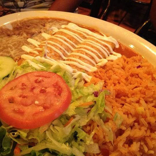 Photo taken at El Pescador Mexican Grill by ✌Maryanne D. on 10/3/2012
