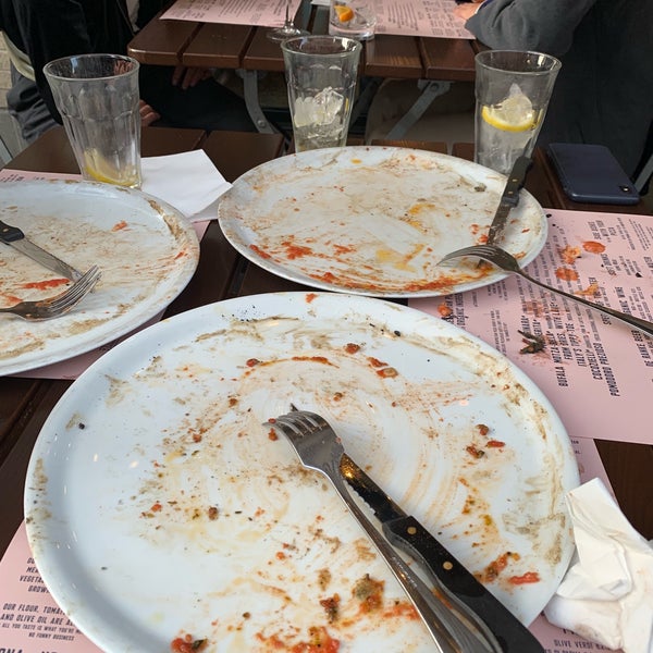 8/19/2019にAnasがNONA Pizzaで撮った写真