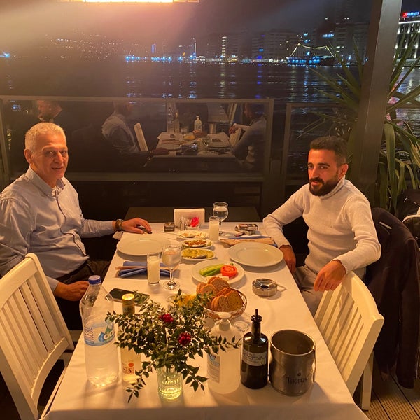 Foto tomada en Adabeyi Balık Restaurant  por Serhat D. el 11/22/2021