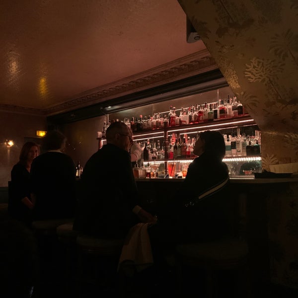 Foto tirada no(a) Prescription Cocktail Club por Matt P. em 10/13/2019