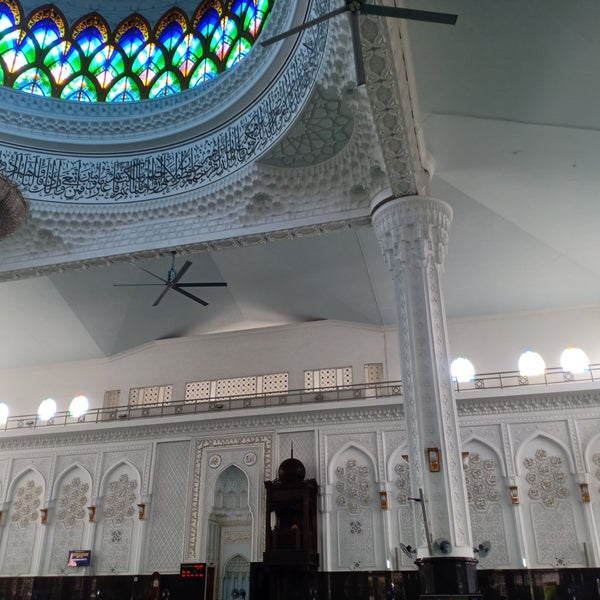 Das Foto wurde bei Masjid KLIA (Sultan Abdul Samad Mosque) von Zulqarnain Z. am 1/5/2020 aufgenommen