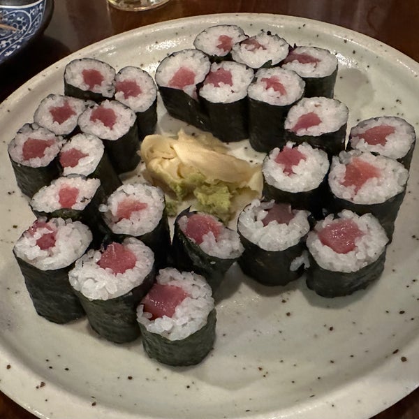 Photo taken at Yama Izakaya &amp; Sushi by Junho L. on 10/1/2023