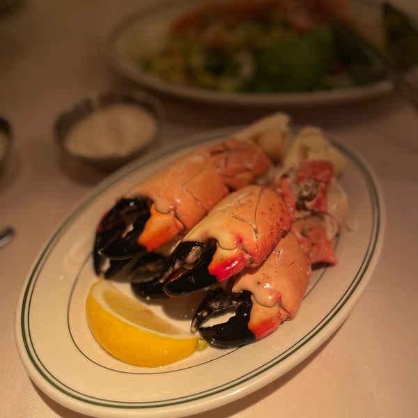 Photo taken at Joe&#39;s Seafood, Prime Steak &amp; Stone Crab by Junho L. on 9/2/2022
