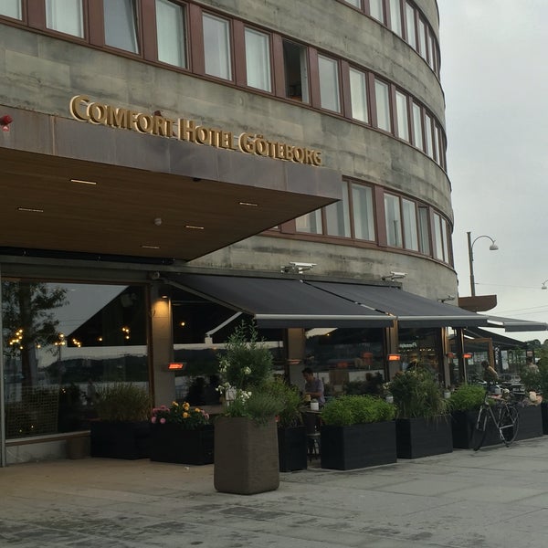Photo taken at Comfort Hotel by Gunndís G. on 7/29/2016