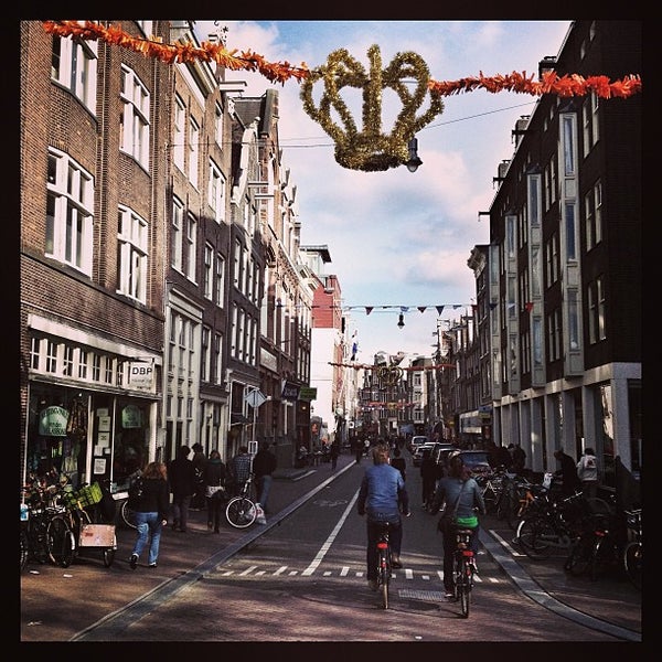 Street born. Haarlemmerstraat. Cure destination Street.