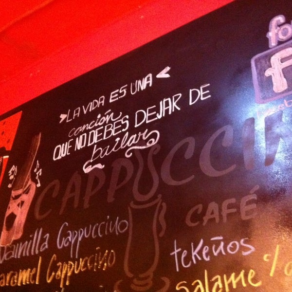 5/24/2014에 boris b.님이 Cappuccino Cusco Cafe에서 찍은 사진