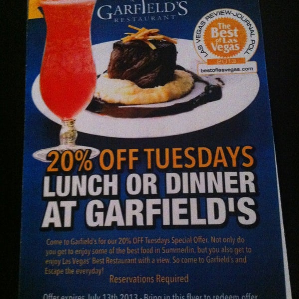 รูปภาพถ่ายที่ Garfield&#39;s Restaurant โดย The $Funding$ Connector เมื่อ 6/13/2013