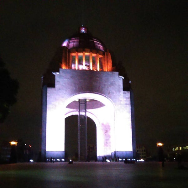 Photo taken at Monumento a la Revolución Mexicana by Israel D. on 8/29/2015