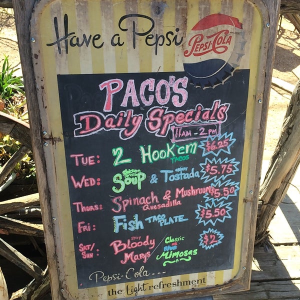 Foto tirada no(a) Paco&#39;s Tacos por Josh B. em 1/28/2015