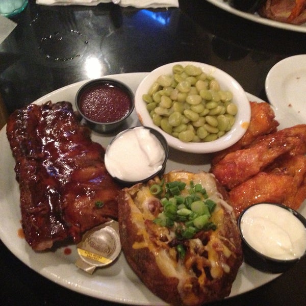 Roasters American Restaurant in Atlanta