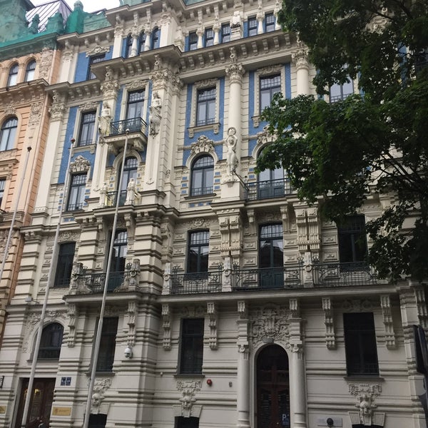 Foto diambil di Art Nouveau Riga oleh Aleksei K. pada 6/24/2018