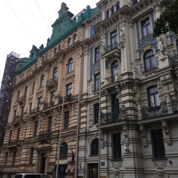 Снимок сделан в Art Nouveau Riga пользователем Aleksei K. 6/24/2018