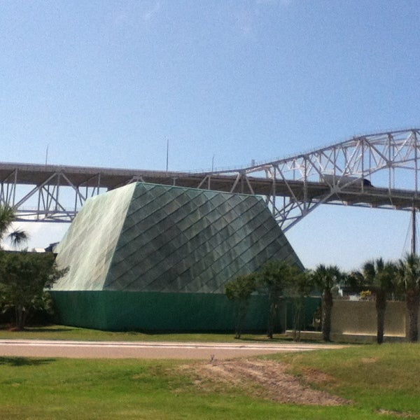 5/30/2013 tarihinde Alejandra G.ziyaretçi tarafından Corpus Christi Museum of Science and History'de çekilen fotoğraf
