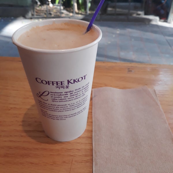 3/26/2019 tarihinde Jesus R.ziyaretçi tarafından Coffee Kkot'de çekilen fotoğraf