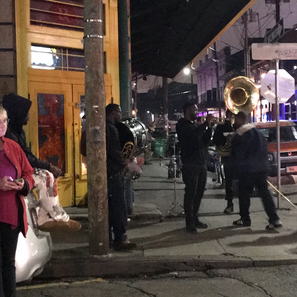 12/15/2016 tarihinde Shannon B.ziyaretçi tarafından Frenchmen Street'de çekilen fotoğraf