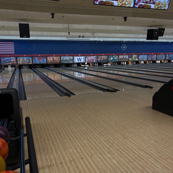 Photo taken at Waveland Bowl by Mohammed S. on 7/20/2022