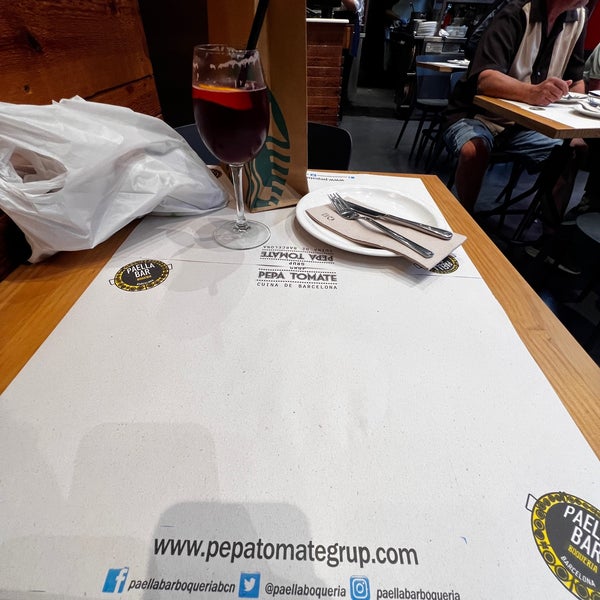 Paella Bar Boqueria Barcelonaの地中海料理店