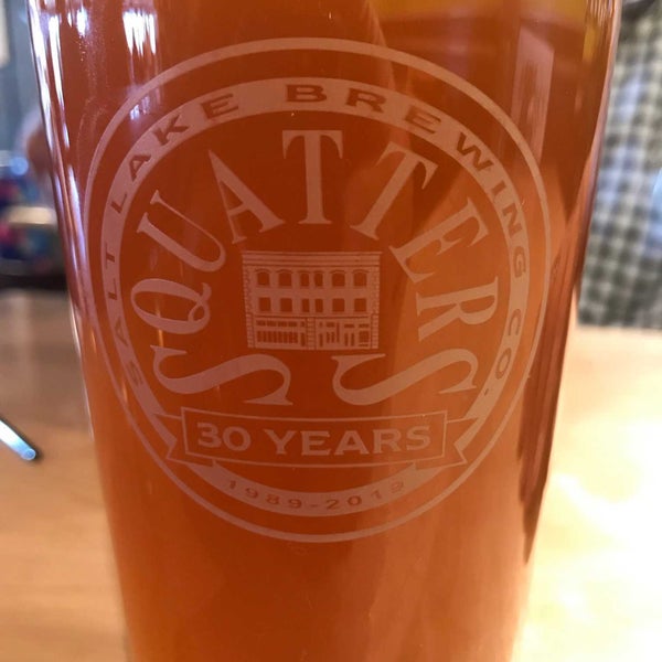 Foto scattata a Squatters Pub Brewery da Steve B. il 6/28/2019