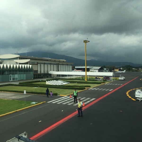 Photo taken at Aeropuerto Internacional de Uruapan (UPN) by Rodrhongo A. on 8/22/2015