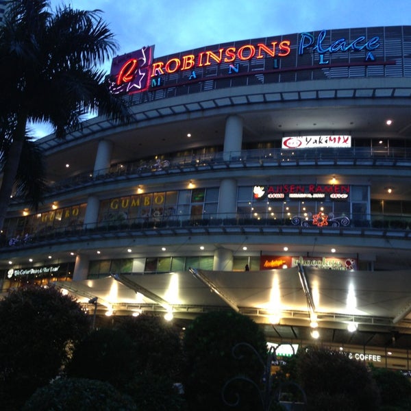 Robinsons Place Manila Shopping Mall in Ermita