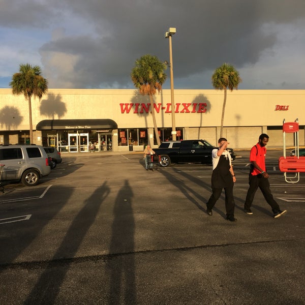 WinnDixie Grocery Store in Lakeland
