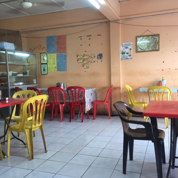 R cafe. R cafe. рестораны хабаровска интерьеры.