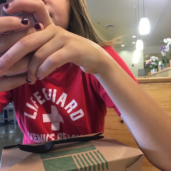 Whole Foods Market 13998 Cedar Rd.