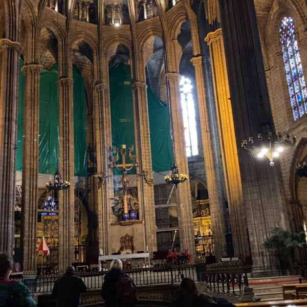 Foto tirada no(a) Catedral da Santa Cruz e Santa Eulália por 𝐌⁷⁷ em 12/10/2022