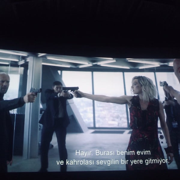 Gold Class Cinema Hilltown Aydınevler'de Sinema