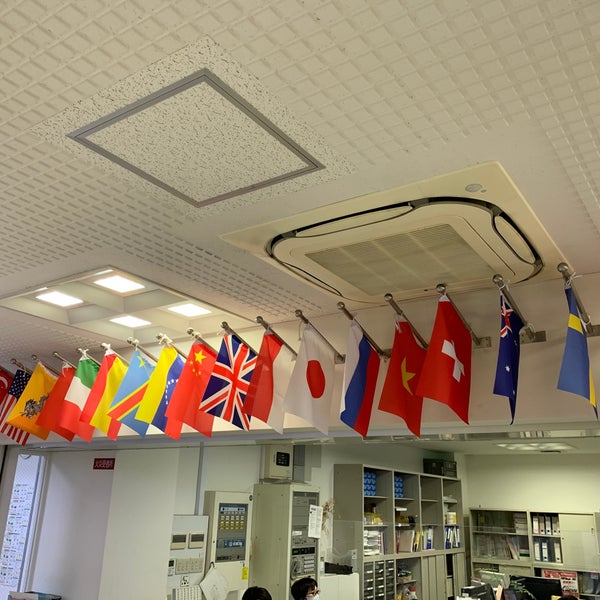 Photos At Ecc国際外語専門学校 梅田 84 Visitors