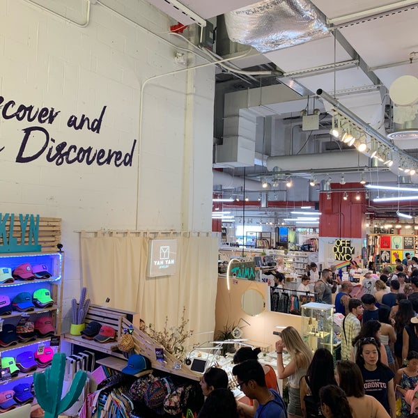 Photo taken at Artists and Fleas at Chelsea Market by Jenna D. on 7/20/2019