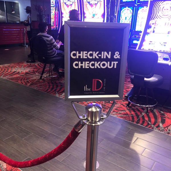 Foto diambil di The D Las Vegas Casino Hotel oleh O! pada 2/16/2021