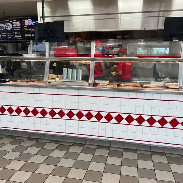 Tacos El Gavilan Mexican Restaurant in Downey