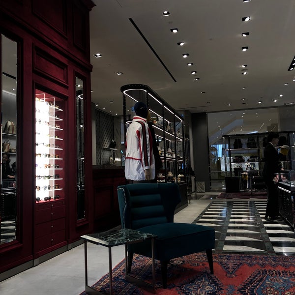 pavilion gucci