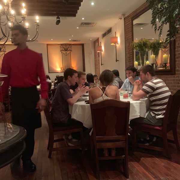 Снимок сделан в Almayass Restaurant NYC пользователем اااااا 7/28/2019